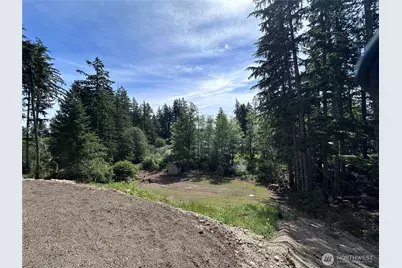 1561 E Trails End Drive, Belfair, WA 98528 - Photo 9