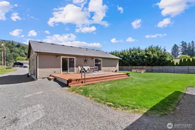 31016 W Main St, Lyman, WA 98284 - Photo 25