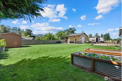 31016 W Main St, Lyman, WA 98284 - Photo 31