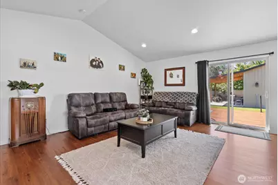 31016 W Main St, Lyman, WA 98284 - Photo 9