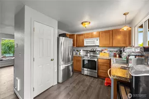6731 64th Dr NE, Marysville, WA 98270 - Photo 13
