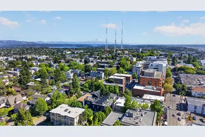 339 16th Avenue E #B, Seattle, WA 98112 - Photo 37