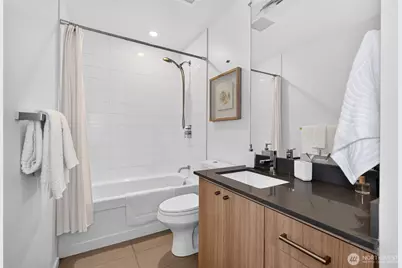 339 16th Avenue E #B, Seattle, WA 98112 - Photo 13