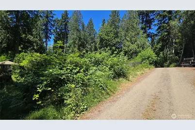 9287 NE Spruce Avenue, Indianola, WA 98342 - Photo 13