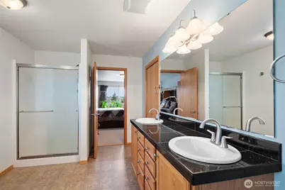 341 E Rainier Court, Allyn, WA 98524 - Photo 23