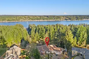 341 E Rainier Ct, Allyn, WA 98524 - Photo 37