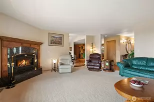 341 E Rainier Ct, Allyn, WA 98524 - Photo 15