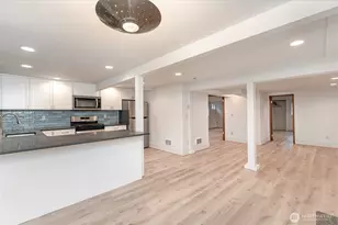 5523 Woodlawn Ave N, Seattle, WA 98103 - Photo 11