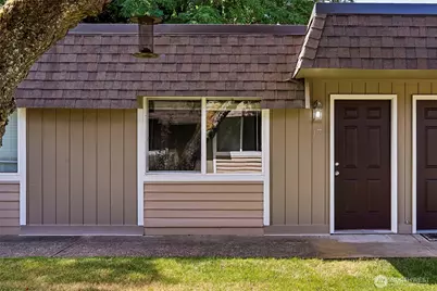 9811 Whitman Avenue SW #17, Lakewood, WA 98499 - Photo 3