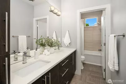 1729 34th Avenue, Seattle, WA 98122 - Photo 23