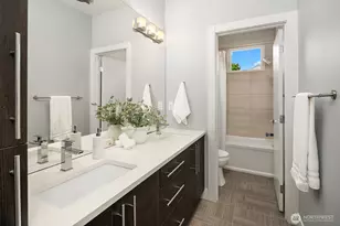 1729 34th Ave, Seattle, WA 98122 - Photo 23