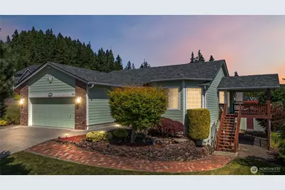912 Edinburgh Court, Kelso, WA 98626 - Photo 1