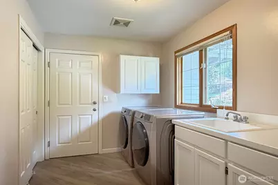 2717 264th Court NE, Redmond, WA 98053 - Photo 3