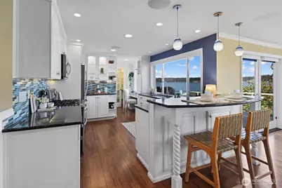 13133 Holmes Point Drive NE, Kirkland, WA 98034 - Photo 7