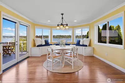 13133 Holmes Point Drive NE, Kirkland, WA 98034 - Photo 11