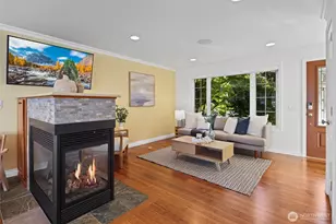 13133 Holmes Point Dr NE, Kirkland, WA 98034 - Photo 5
