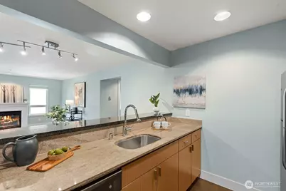 1711 E Olive Way #314, Seattle, WA 98102 - Photo 9