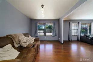 1225 SW Barrington Dr, Oak Harbor, WA 98277 - Photo 7
