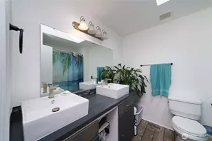 1225 SW Barrington Dr, Oak Harbor, WA 98277 - Photo 23