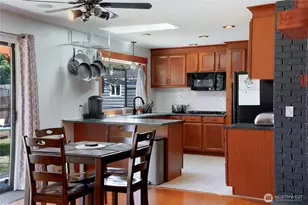 1225 SW Barrington Dr, Oak Harbor, WA 98277 - Photo 31