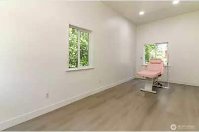 12524 Bingham Avenue E, Tacoma, WA 98446 - Photo 17