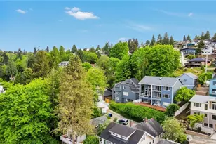 9844 Arrowsmith Ave S, Seattle, WA 98118 - Photo 37