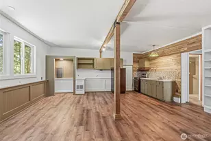 1701 Tower Rd, Castle Rock, WA 98611 - Photo 3