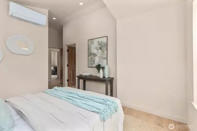 3706 NE 137th Street, Seattle, WA 98125 - Photo 13