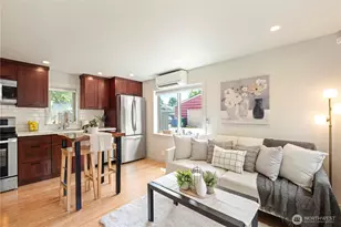 9745 Evanston Ave N, Seattle, WA 98103 - Photo 7