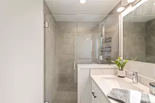 9745 Evanston Ave N, Seattle, WA 98103 - Photo 23