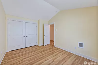5033 12th Avenue NE #B, Seattle, WA 98105 - Photo 11