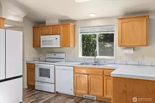 2459 Wells Way, Camano Island, WA 98282 - Photo 9