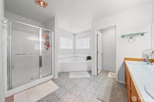 1817 180th Pl SW, Lynnwood, WA 98037 - Photo 13