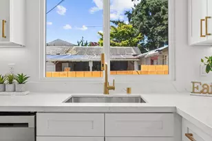 505 Burnett Ave S, Renton, WA 98057 - Photo 11