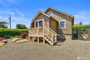 1018 Taft St, Port Townsend, WA 98368 - Photo 33