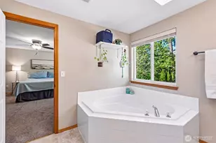 2302 13th Ave Ct SW, Puyallup, WA 98371 - Photo 17