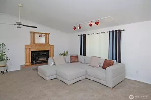 12422 48th Dr SE, Everett, WA 98208 - Photo 5