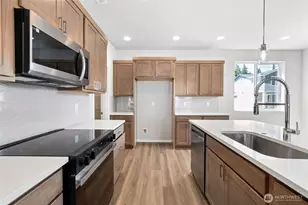 18518 SE 271st Pl, Covington, WA 98042 - Photo 13