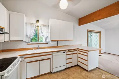 29836 1st Avenue S, Federal Way, WA 98003 - Photo 13