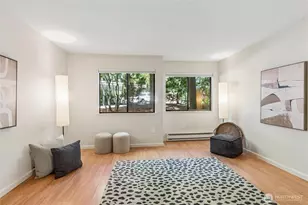 1354 Bellevue Way NE, Bellevue, WA 98004 - Photo 13