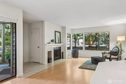 1354 Bellevue Way NE #3, Bellevue, WA 98004 - Photo 1