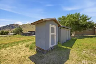 744 Riverview Cemetery Rd, Chelan, WA 98816 - Photo 7