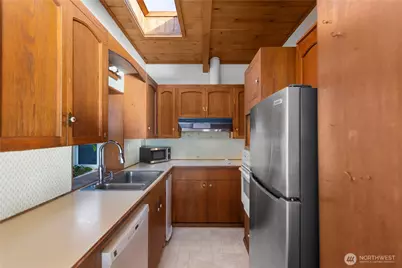 141 Utsalady Road, Camano Island, WA 98282 - Photo 11
