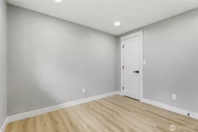 14402 Washington Avenue SW #4, Lakewood, WA 98498 - Photo 17