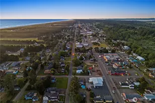 4202 L Pl, Seaview, WA 98641 - Photo 33