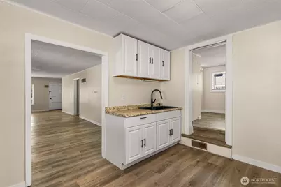 330 Roosevelt Avenue, Wenatchee, WA 98801 - Photo 17