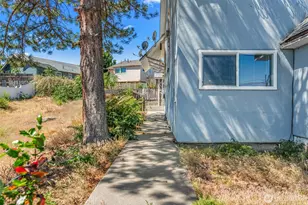 330 Roosevelt Ave, Wenatchee, WA 98801 - Photo 5