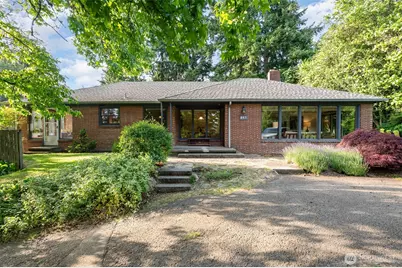 726 N 137th Street, Seattle, WA 98133 - Photo 1