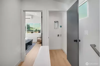 4411 S Holly Street, Seattle, WA 98118 - Photo 29