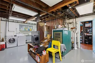 305 S 35th St, Tacoma, WA 98418 - Photo 19